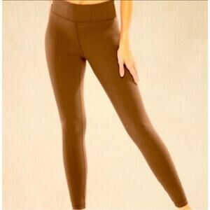 Koral Drive High Rise Blackout Legging Size M In Brownie Batter